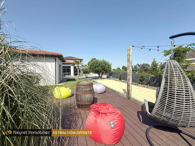 Villa - 226 m² - 8 pièces