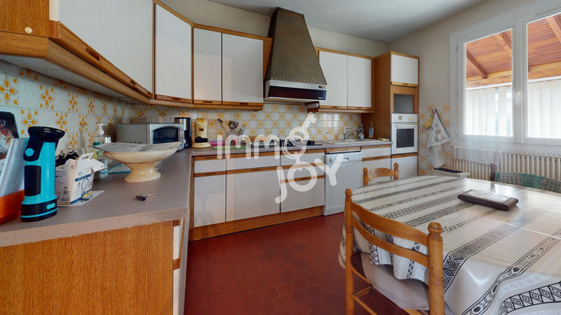 Maison - 94 m² - 4 pièces