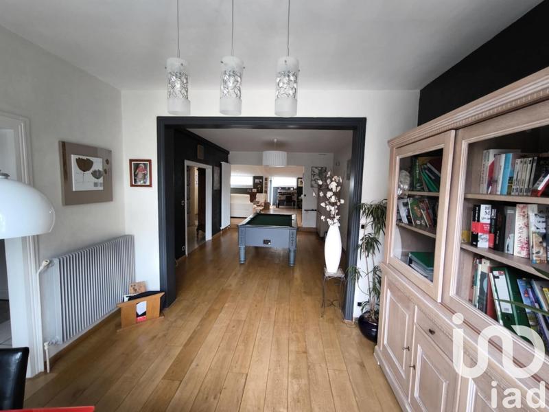 Maison - 215 m² - 8 pièces