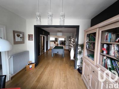 Maison - 215 m² - 8 pièces