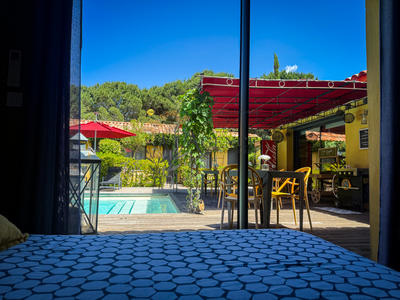 Maison - 215 m² - 8 pièces