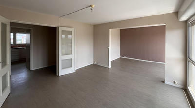 Appartement - 92 m² - 5 pièces