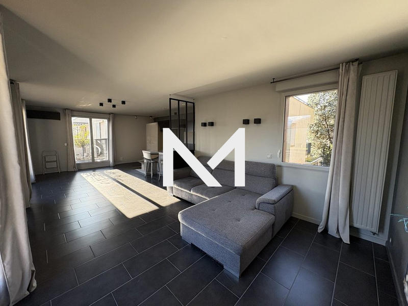 Appartement - 82 m² - 3 pièces