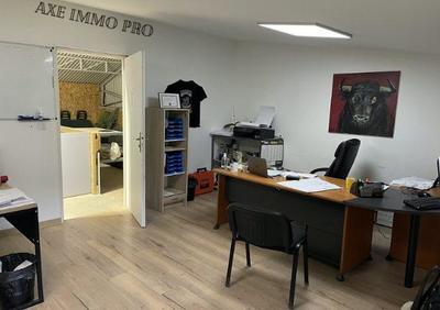 Local d'activités - 230 m² - 4 pièces