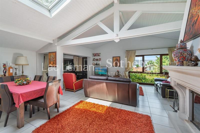 Maison - 225 m² - 6 pièces