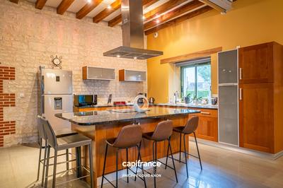 Mas - 367 m² - 10 pièces