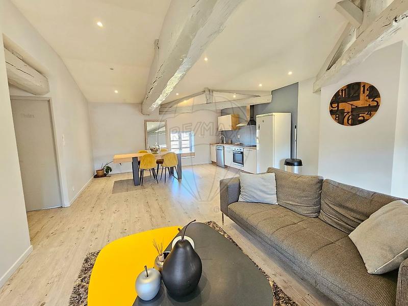 Appartement - 84 m² - 4 pièces