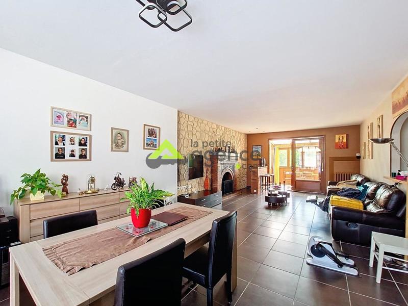 Maison - 170 m² - 8 pièces