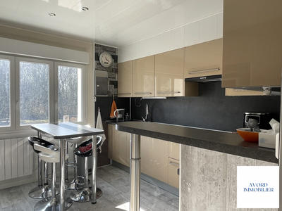 Maison - 148 m² - 7 pièces