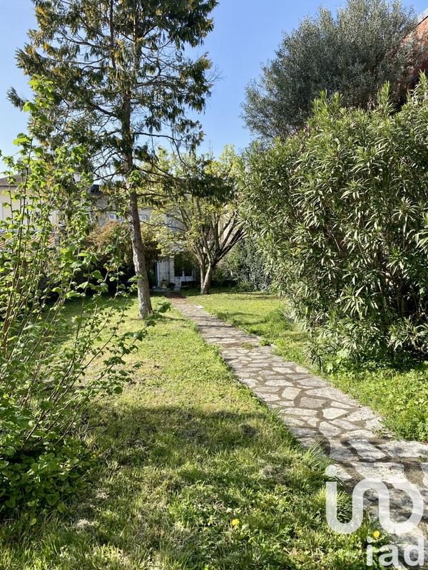 Maison - 217 m² - 7 pièces