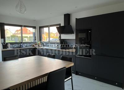 Maison - 122 m² - 4 pièces