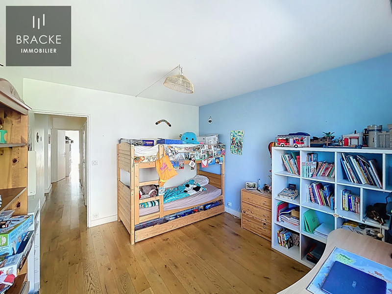 Appartement - 125 m² - 5 pièces