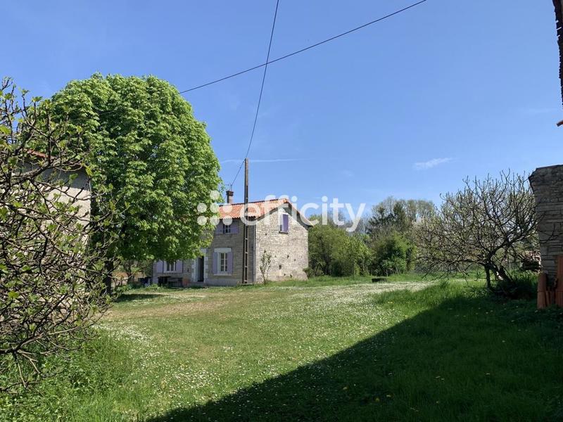 Maison - 136 m² - 4 pièces