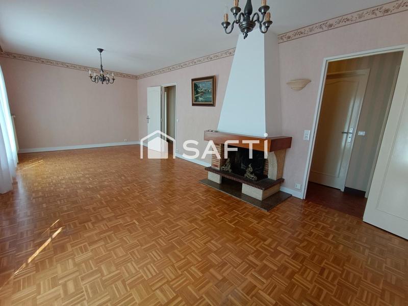 Maison - 174 m² - 8 pièces