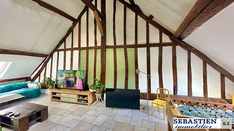 Bureau - 144 m² - 6 pièces