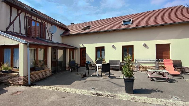 Maison - 191 m² - 8 pièces