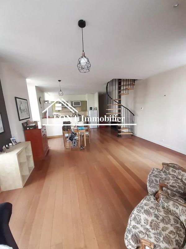 Appartement - 103 m² - 5 pièces