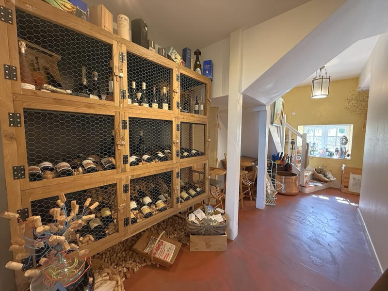 Maison - 410 m² - 9 pièces