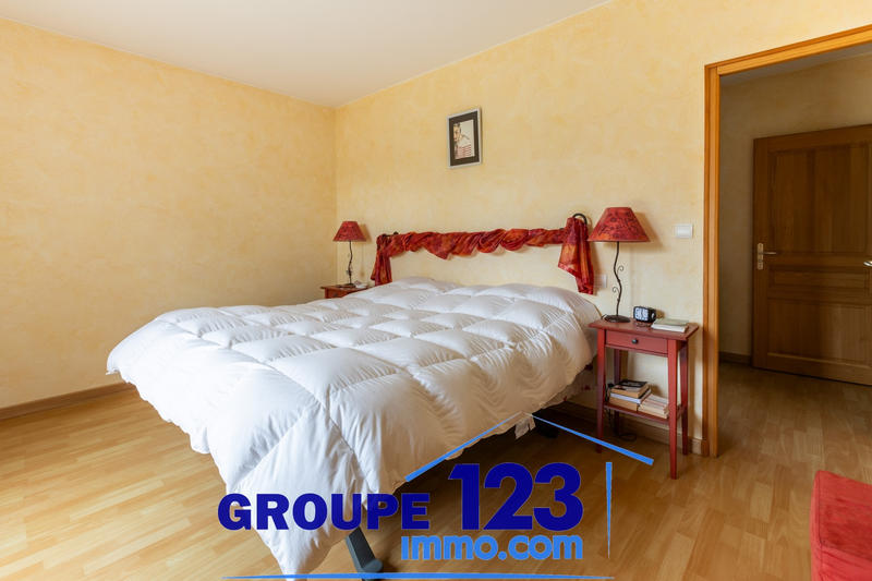 Maison - 286 m² - 7 pièces