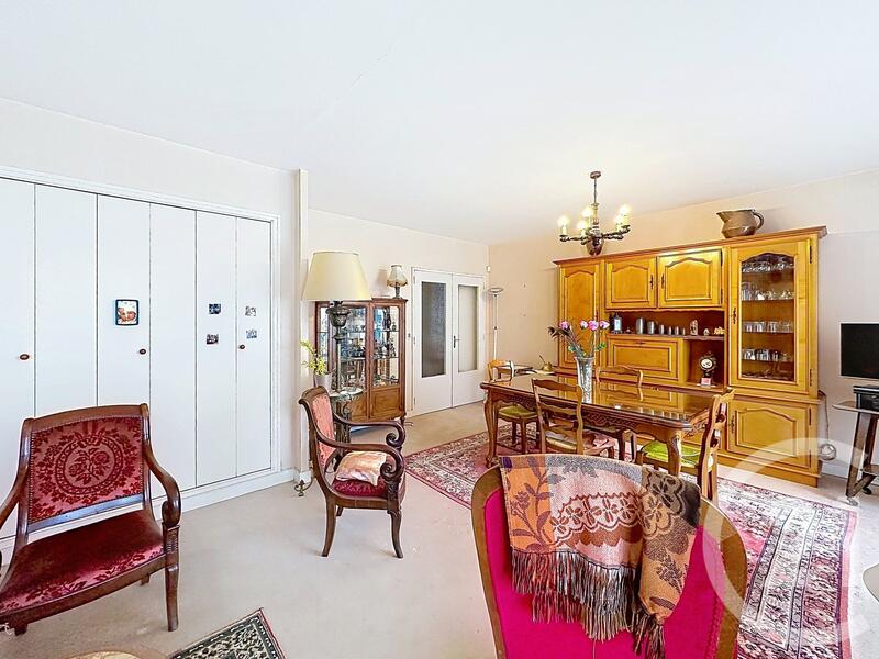 Appartement - 82 m² - 4 pièces