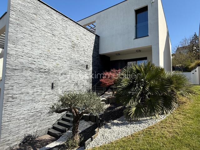 Maison d'architecte - 264 m² - 7 pièces