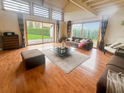 Maison - 171 m² - 7 pièces