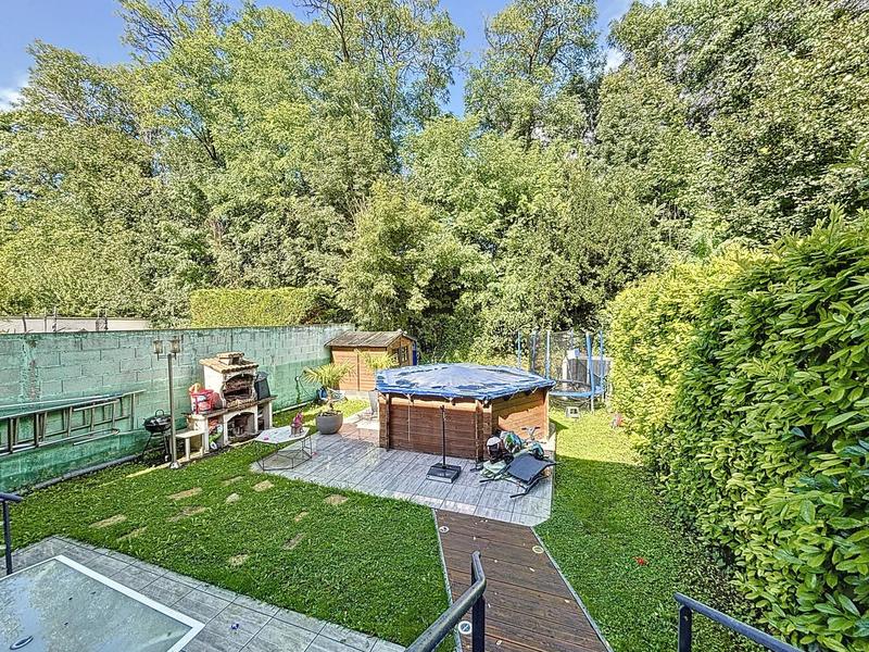 Maison - 125 m² - 8 pièces