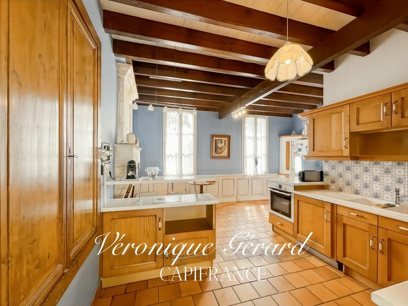 Maison en pierre - 238 m² - 6 pièces