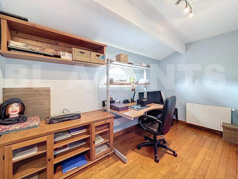 Maison contemporaine - 153 m² - 10 pièces