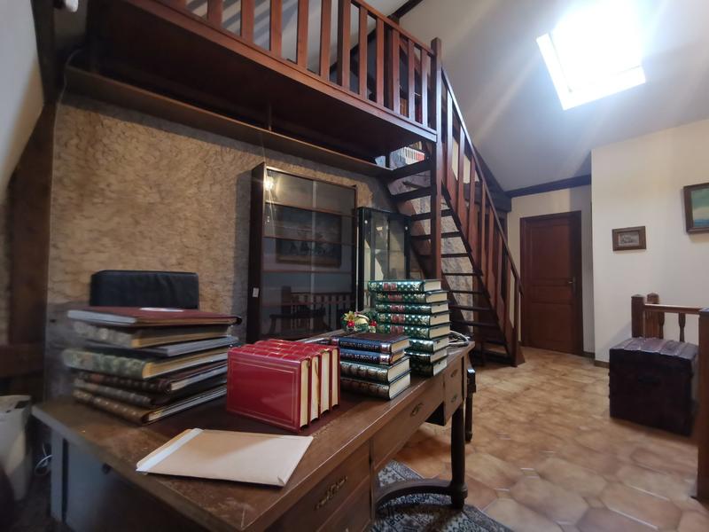 Duplex - 140 m² - 7 pièces