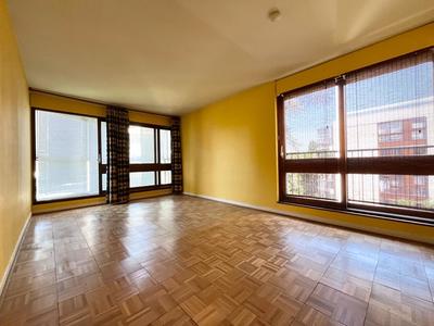 Appartement - 82 m² - 4 pièces