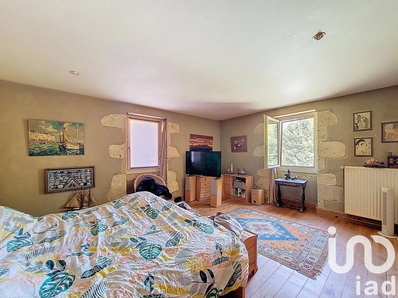 Maison - 255 m² - 9 pièces