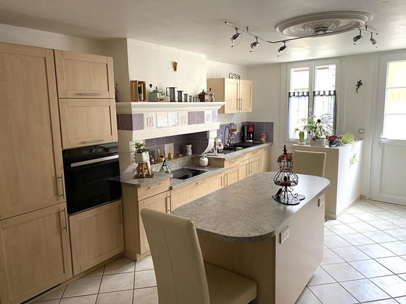 Maison - 166 m² - 6 pièces