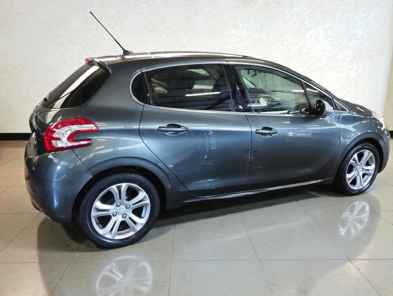 Peugeot 208 1.2 Vti 82 Active 5p
