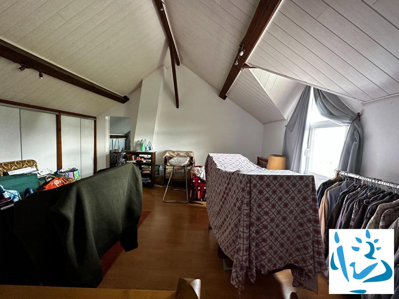 Maison - 187 m² - 8 pièces