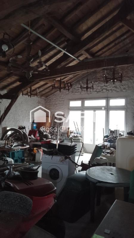 Maison - 313 m² - 2 pièces