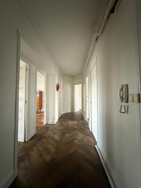 Appartement - 106 m² - 5 pièces