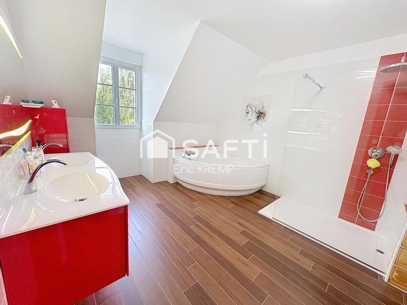 Maison - 230 m² - 7 pièces