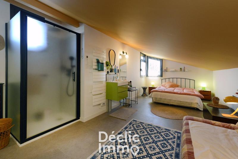 Maison - 204 m² - 5 pièces