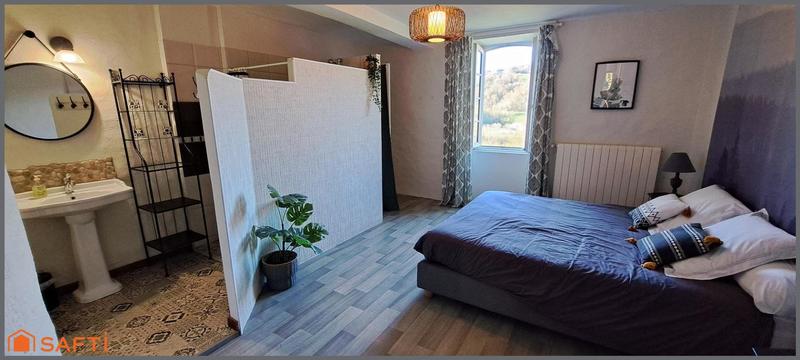 Maison - 416 m² - 13 pièces