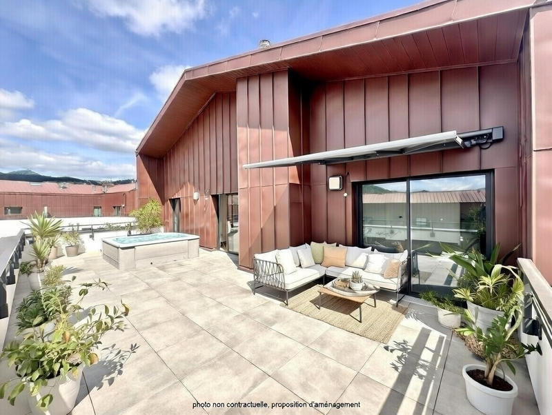 Appartement - 108 m² - 4 pièces