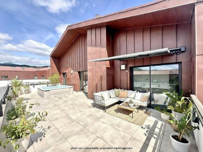 Appartement - 108 m² - 4 pièces