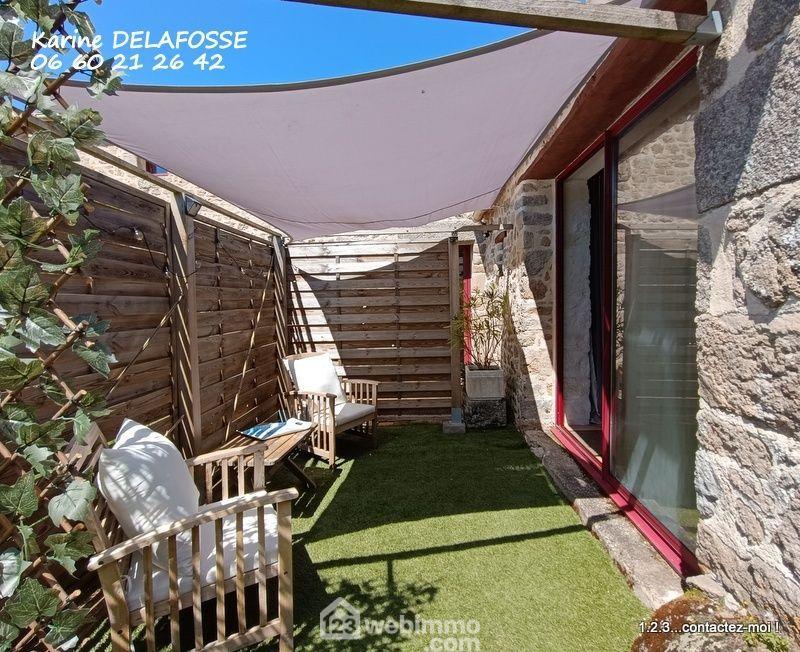 Maison de village - 349 m² - 13 pièces