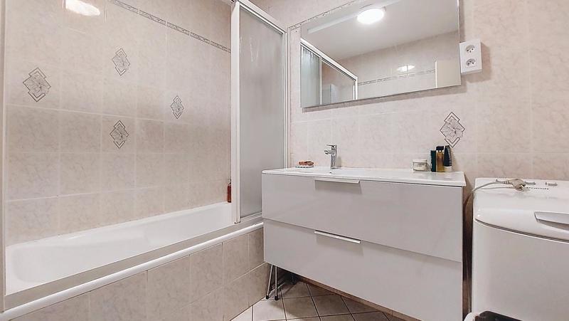 Appartement - 98 m² - 5 pièces