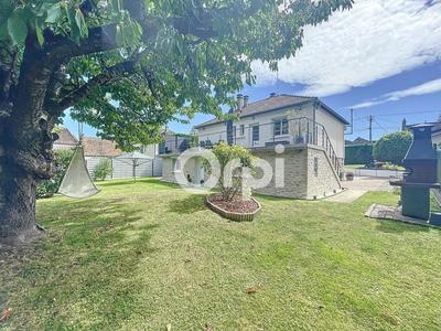 Maison - 145 m² - 6 pièces