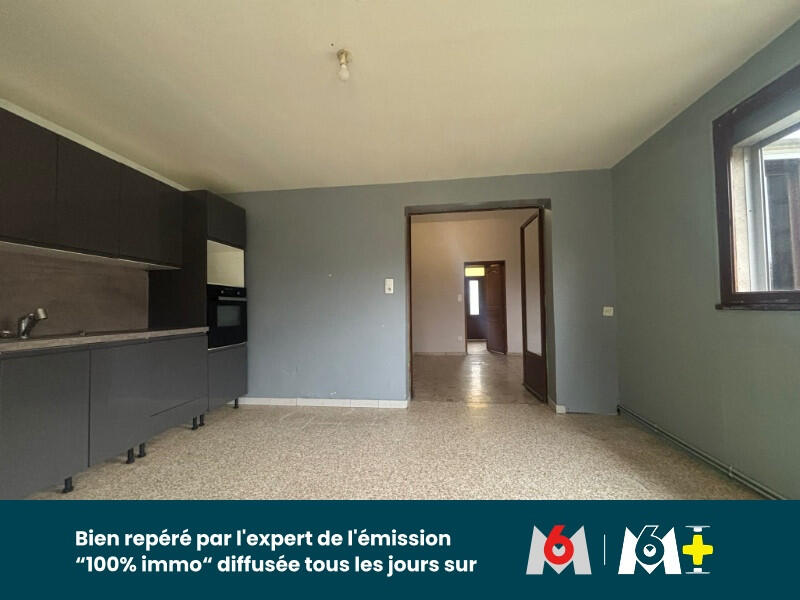 Maison - 213 m² - 9 pièces