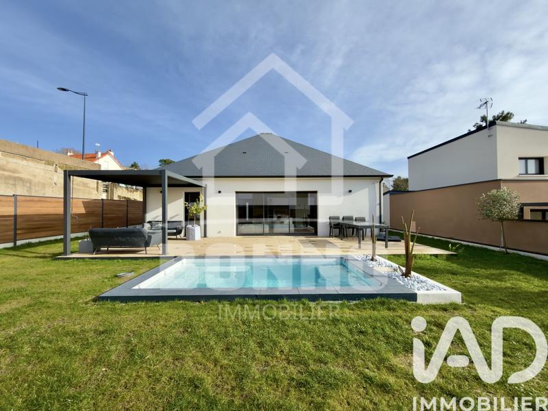 Maison - 90 m² - 4 pièces