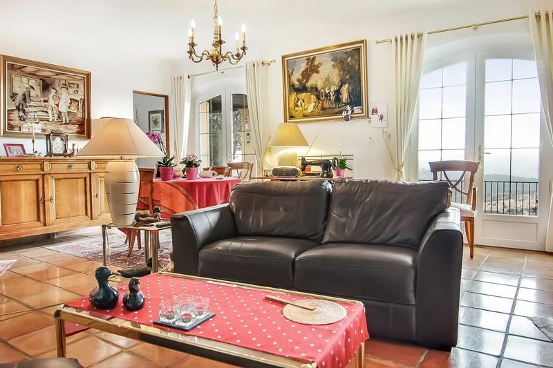 Maison - 155 m² - 5 pièces