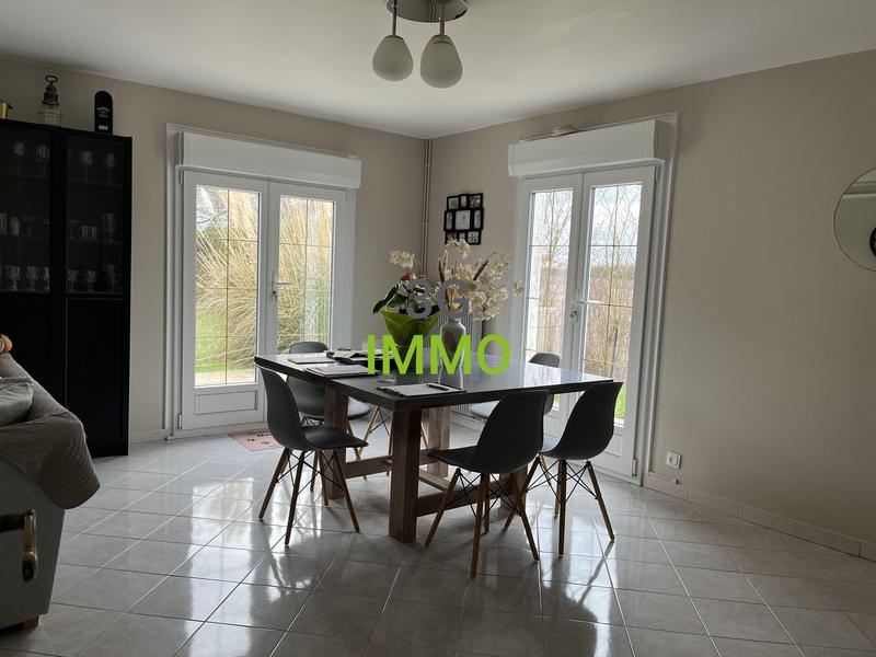 Maison - 90 m² - 5 pièces