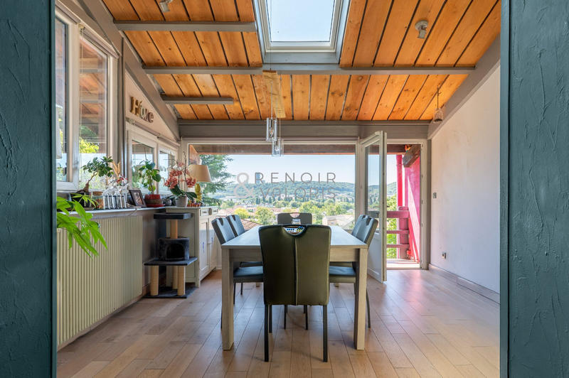 Maison - 140 m² - 7 pièces